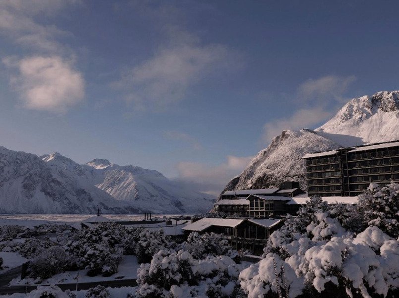 PHENOMENAL SOUTHERN ALPS MEETING SPACE